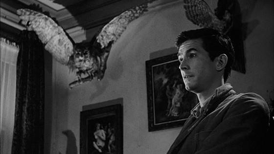 Norman Bates - Phản diện bị tâm thần phân liệt trong Psycho. (Ảnh: Taste of Cinema)