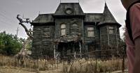 Những ngôi nhà ma ám (haunted house) trong phim kinh dị và di sản không hồi kết